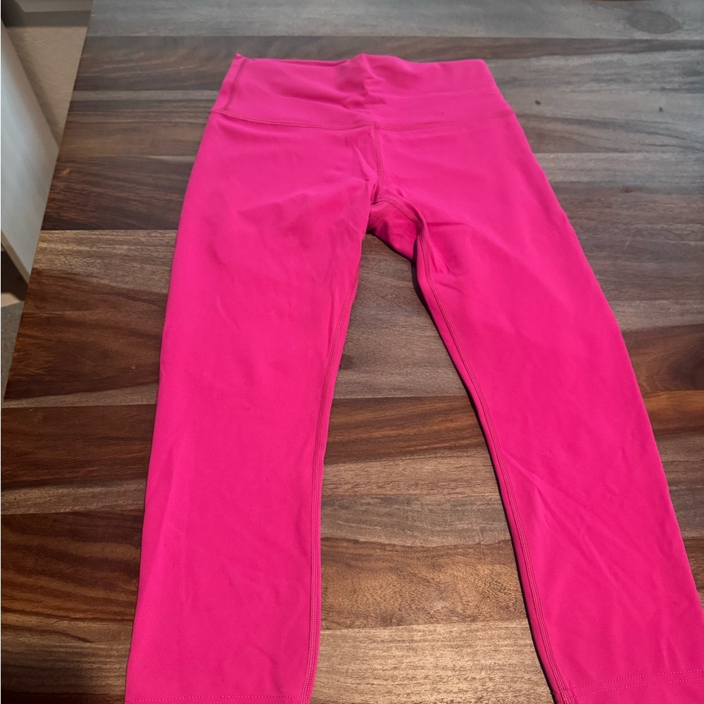 Lululemon Wundertrain Ripened Raspberry size 8